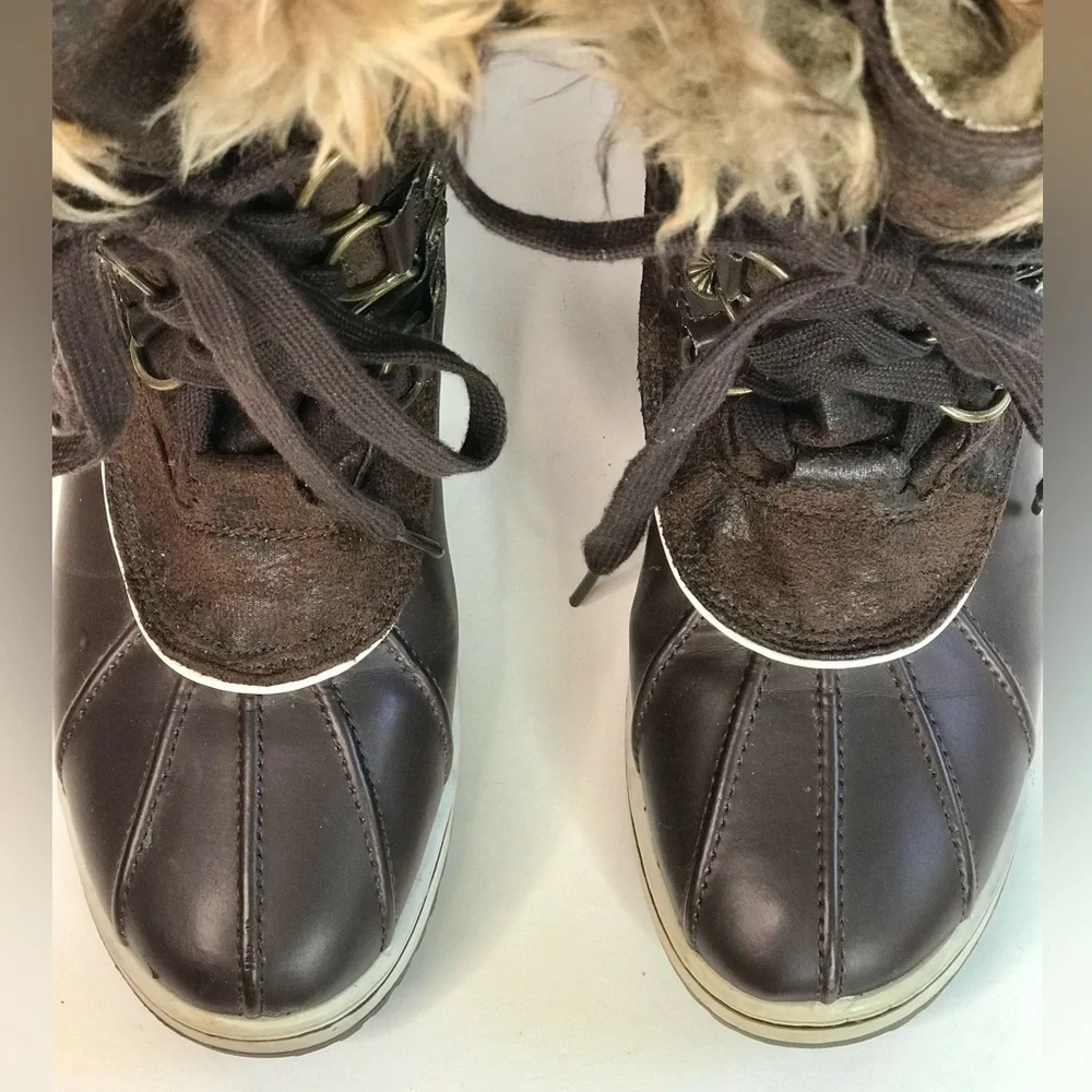 PARIS BLUES Fierce Faux Leather Faux Fur Lined Brown Lace Up Duck Boots Size 8